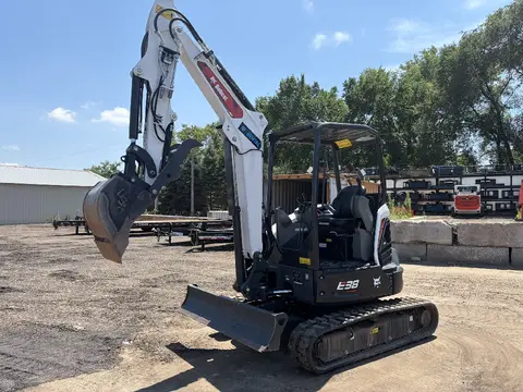 2024 Bobcat E38