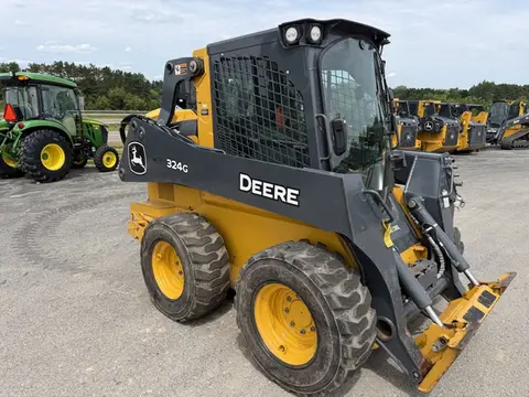 2023 John Deere 324G