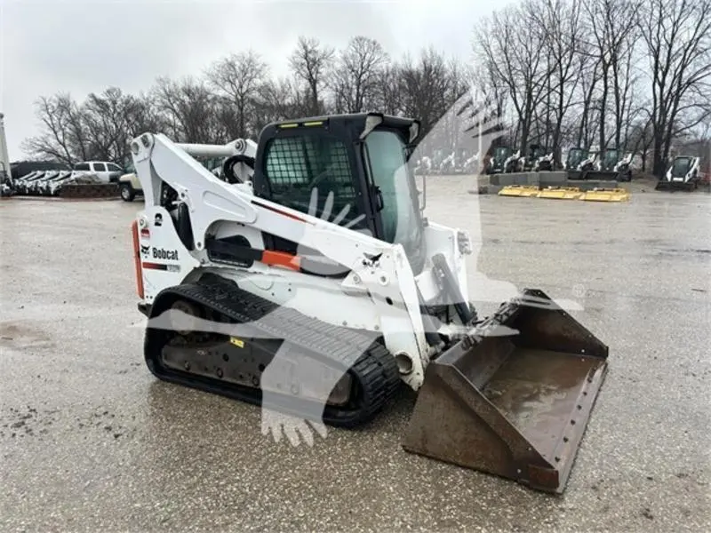 2016 Bobcat T870