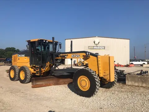 2016 John Deere 672G