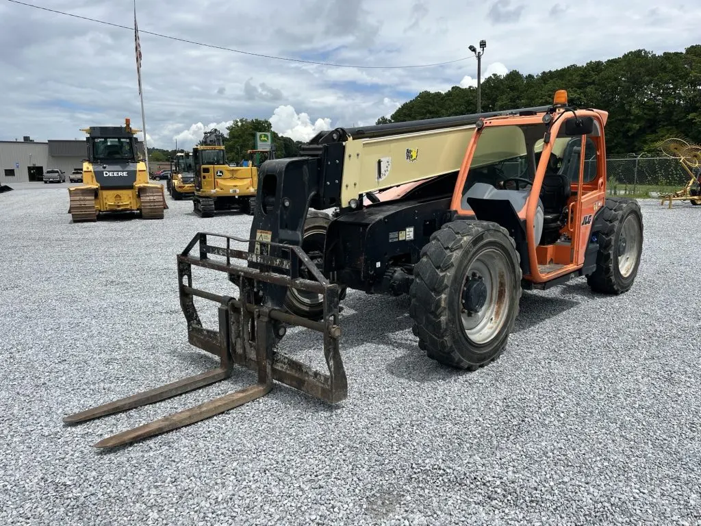 2016 JLG 642
