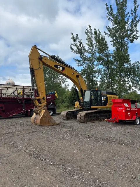 2019 Caterpillar 349F