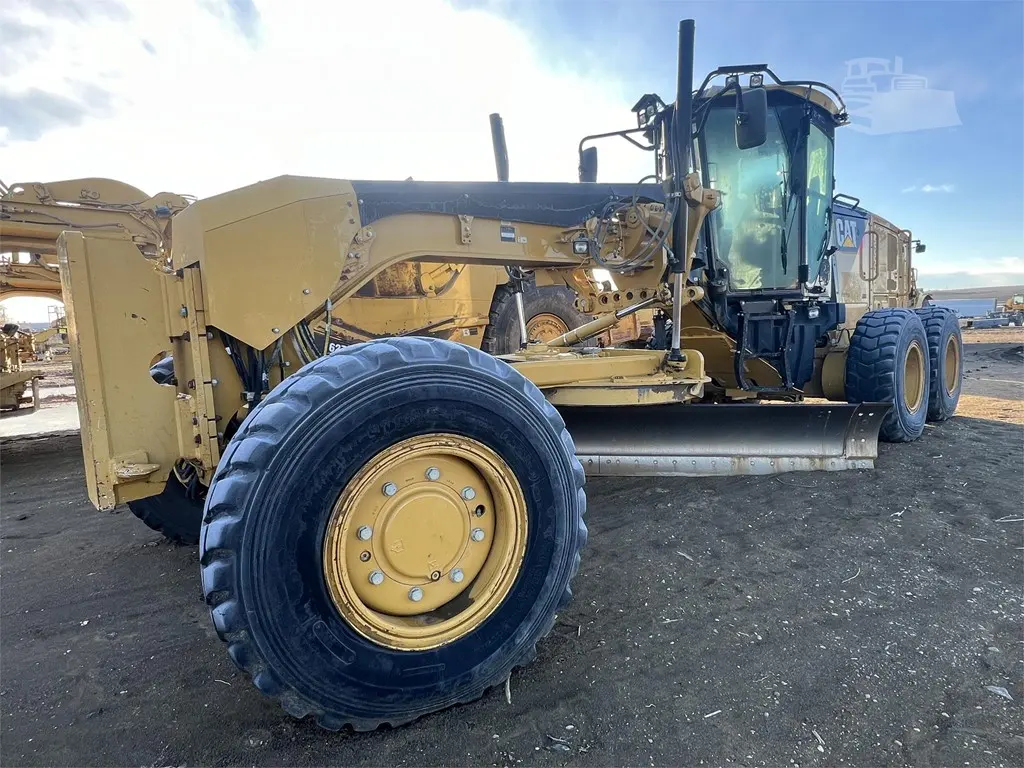 2011 Caterpillar 140M VHP Plus