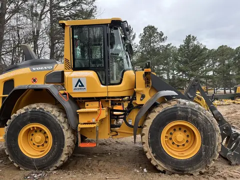 2025 Volvo L60H