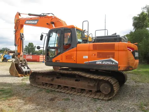 2023 Doosan DX225LC-7