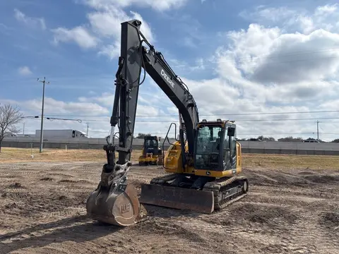 2021 John Deere 135G