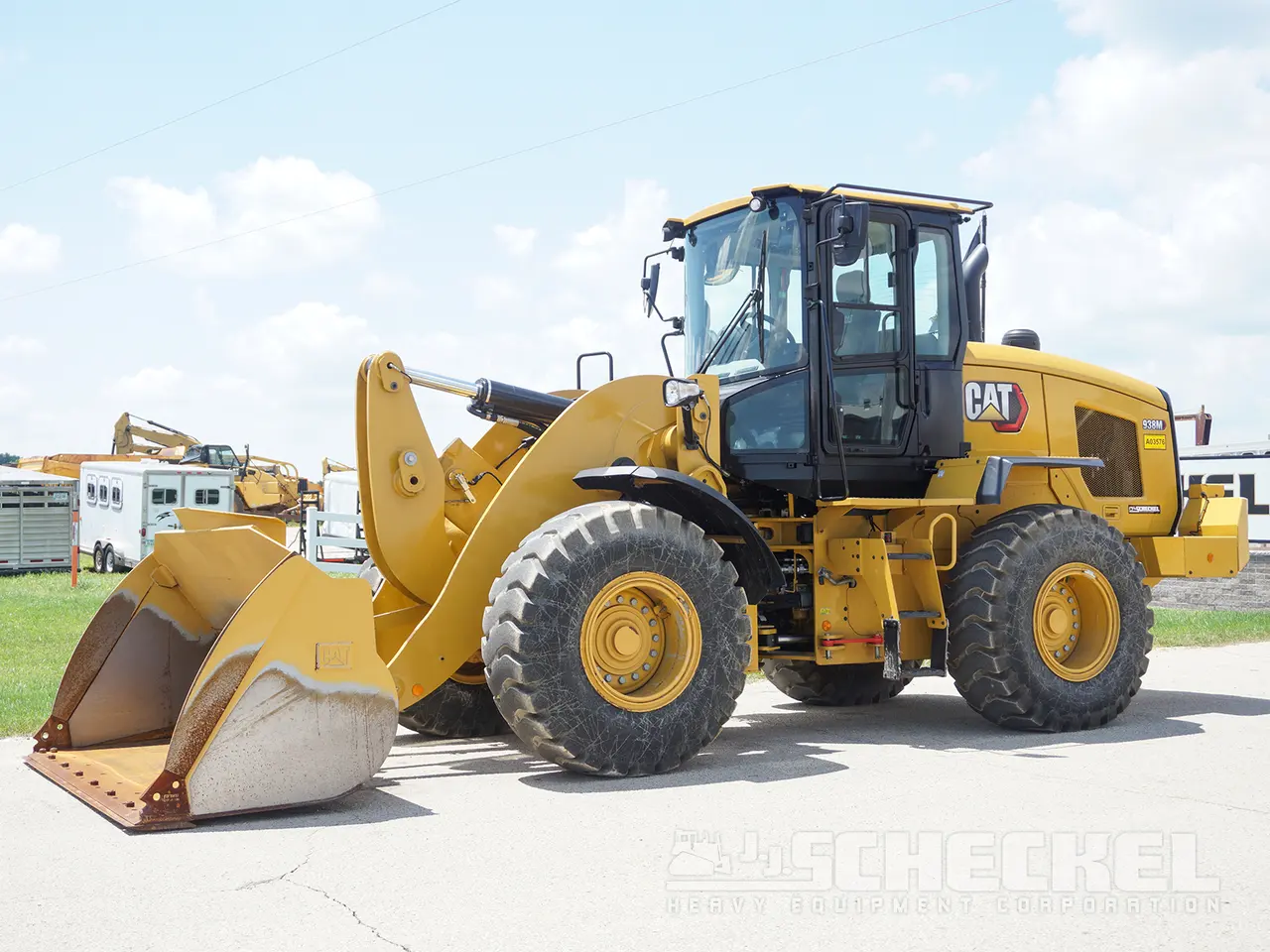 2022 Caterpillar 938M
