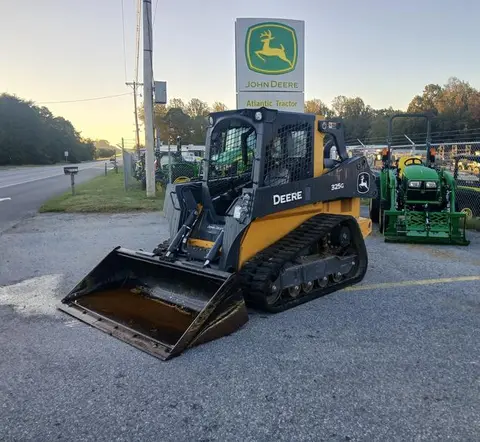 2021 John Deere 325G