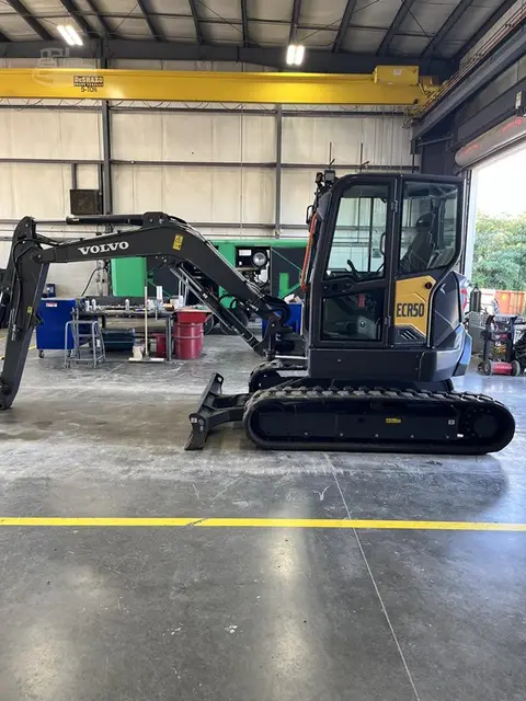 2023 Volvo ECR50F