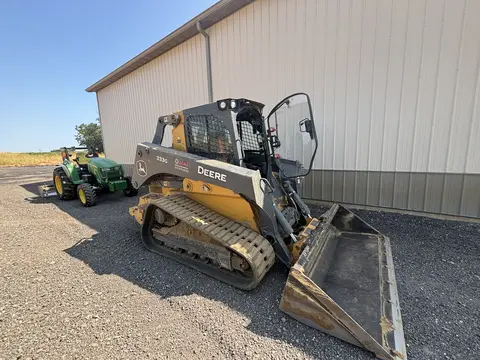 2021 John Deere 333G