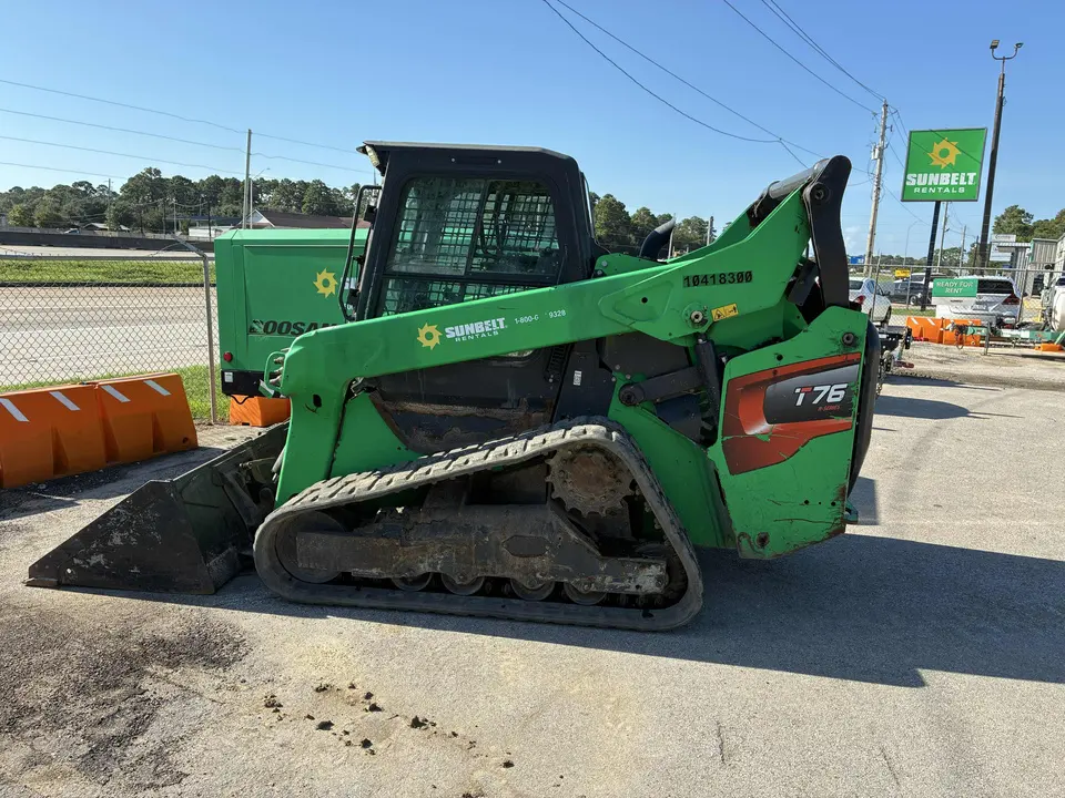 2021 Bobcat T76