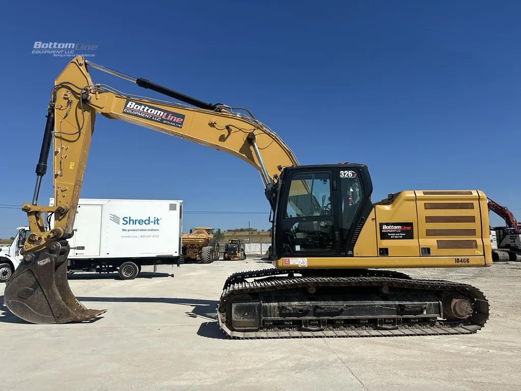 2021 Caterpillar 326