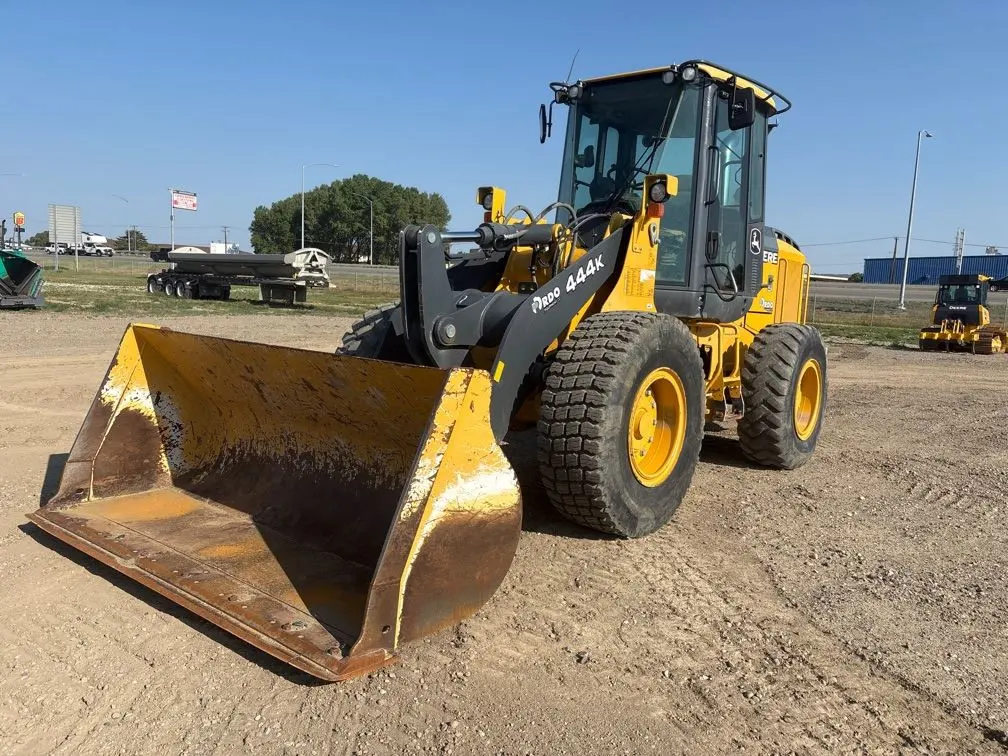 2015 John Deere 444K