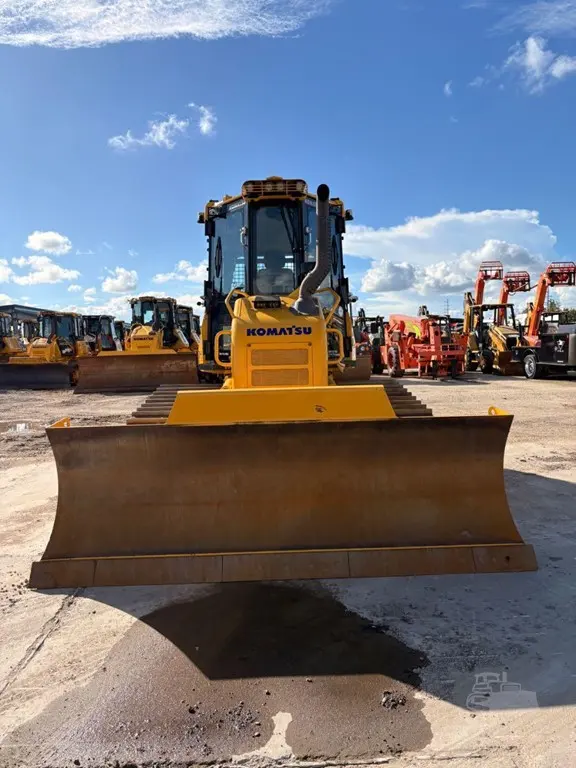 2025 Komatsu D39PX-24