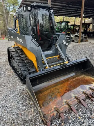 2023 John Deere 325G