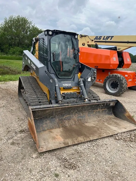 2023 John Deere 333G