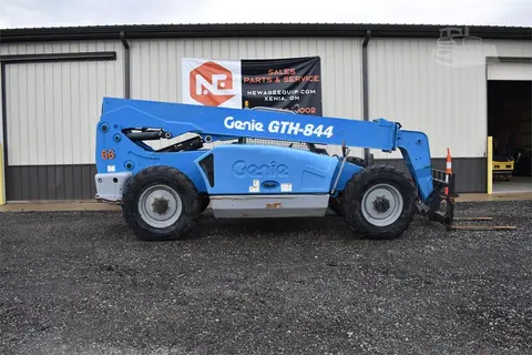 2013 Genie GTH844