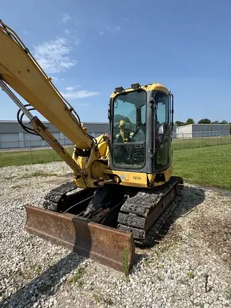 2011 Komatsu PC88MR-8
