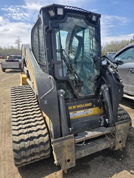 2023 New Holland C337