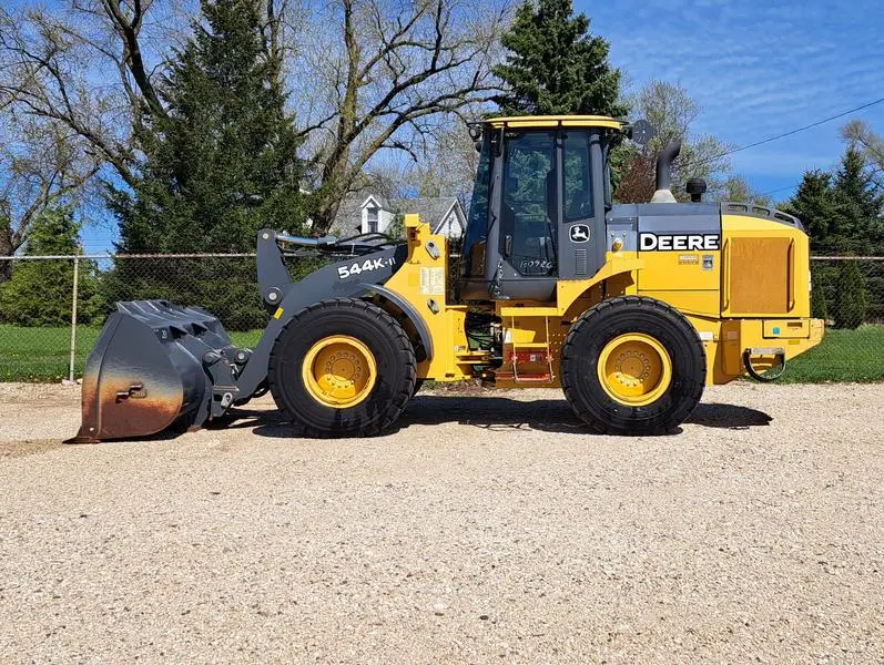 2017 John Deere 544KII