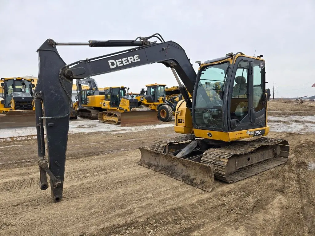 2016 John Deere 75G