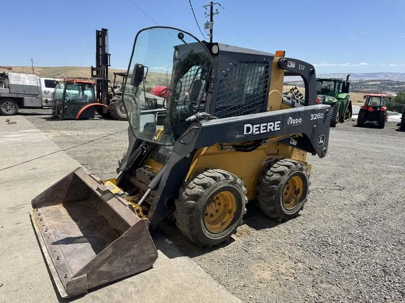 2012 John Deere 326D