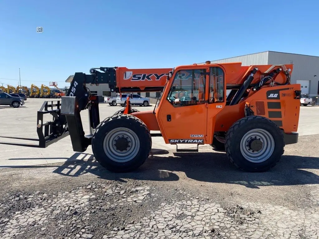 2023 SkyTrak 10054
