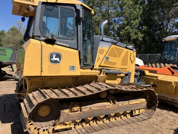 2017 John Deere 700K