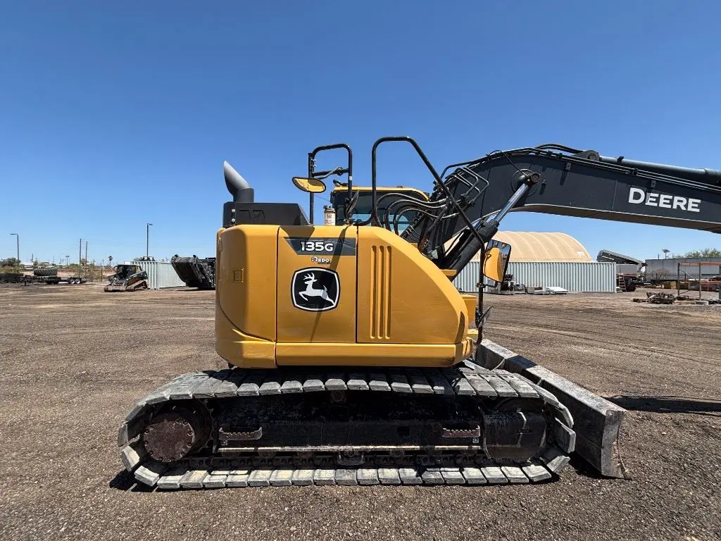 2021 John Deere 135G