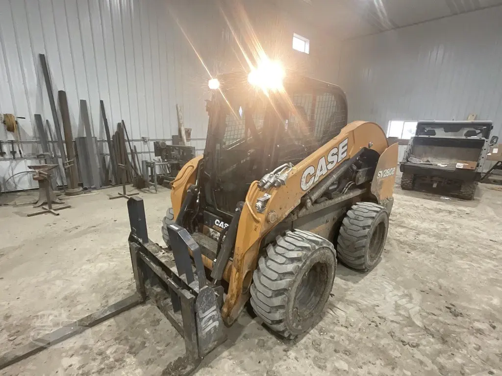 2022 Case SV280B
