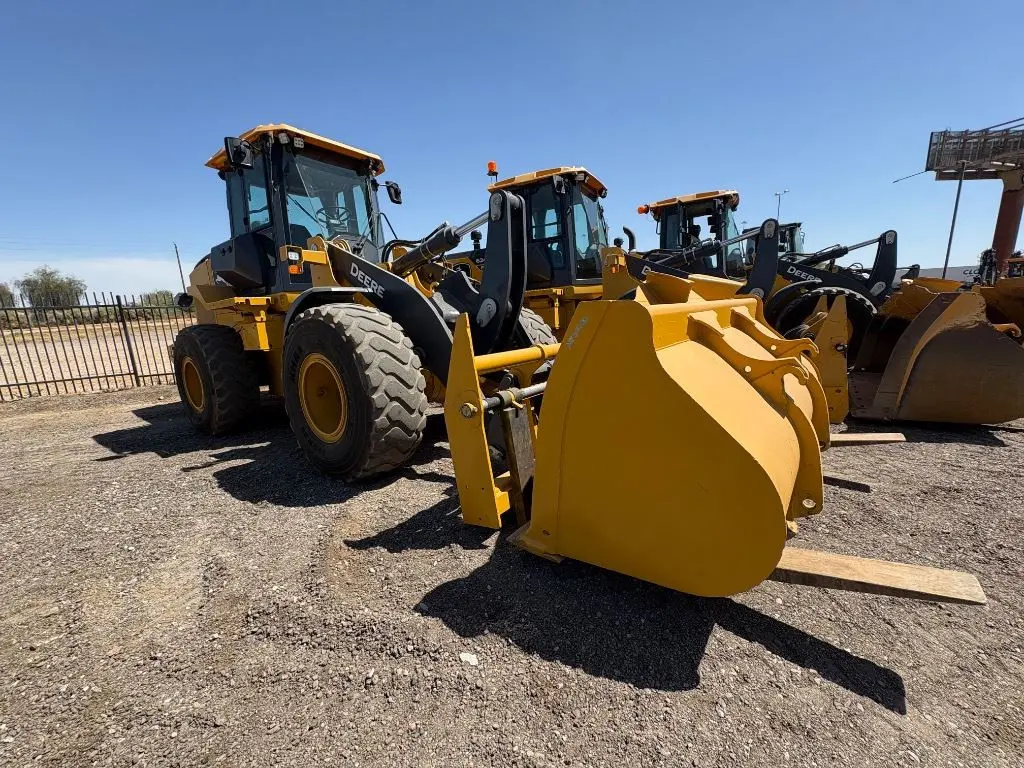 2023 John Deere 624P