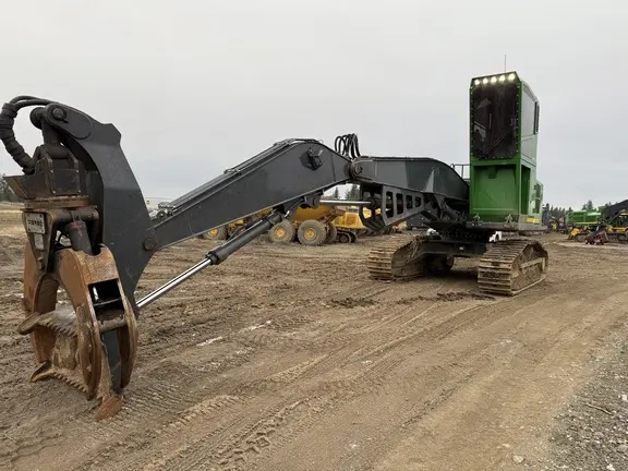 2023 John Deere 2956G