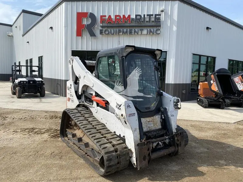 2021 Bobcat T740