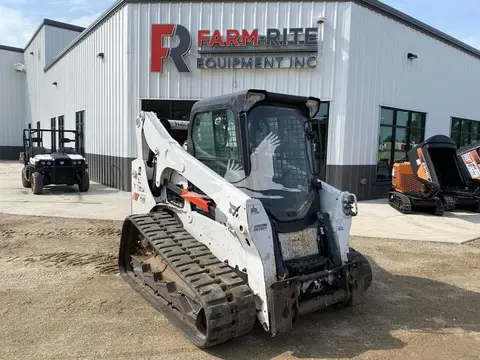 2021 Bobcat T740