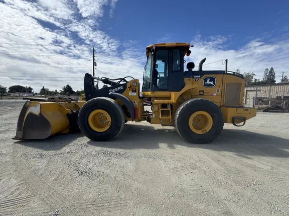 2023 John Deere 644P