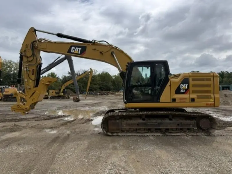 2018 Caterpillar 323