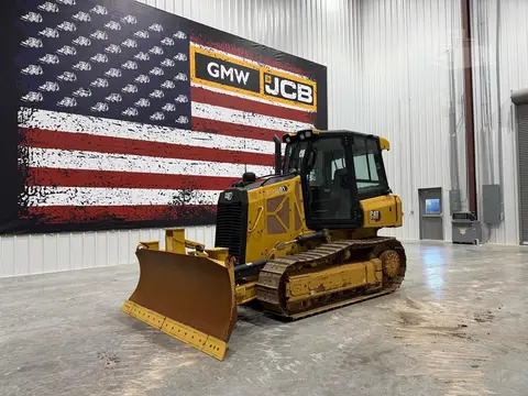 2022 Caterpillar D1