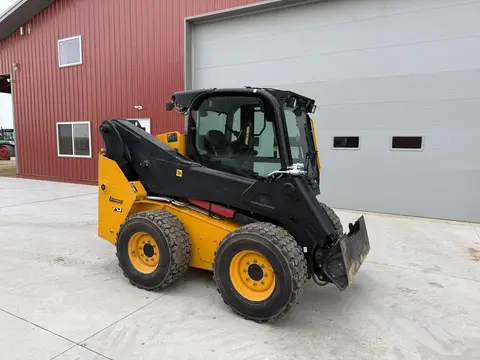 2023 JCB 270