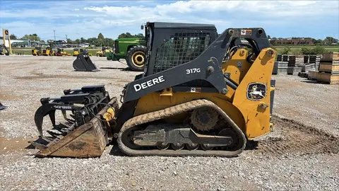2020 John Deere 317G