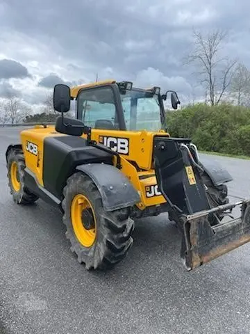 2021 JCB 525-60 Agri Plus
