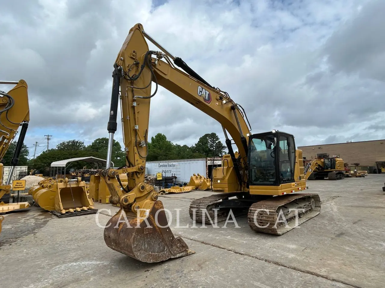 2022 Caterpillar 325