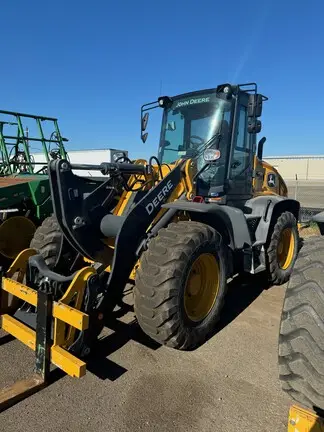 2023 John Deere 344L