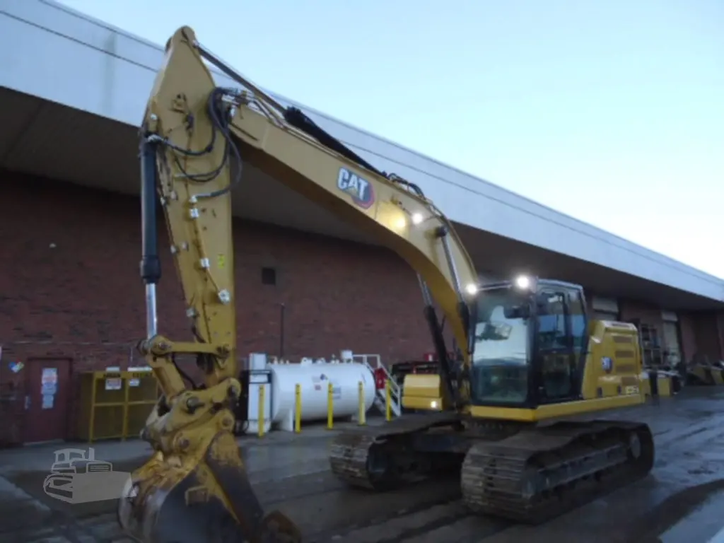 2021 Caterpillar 320