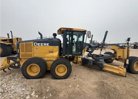 2019 John Deere 772GP