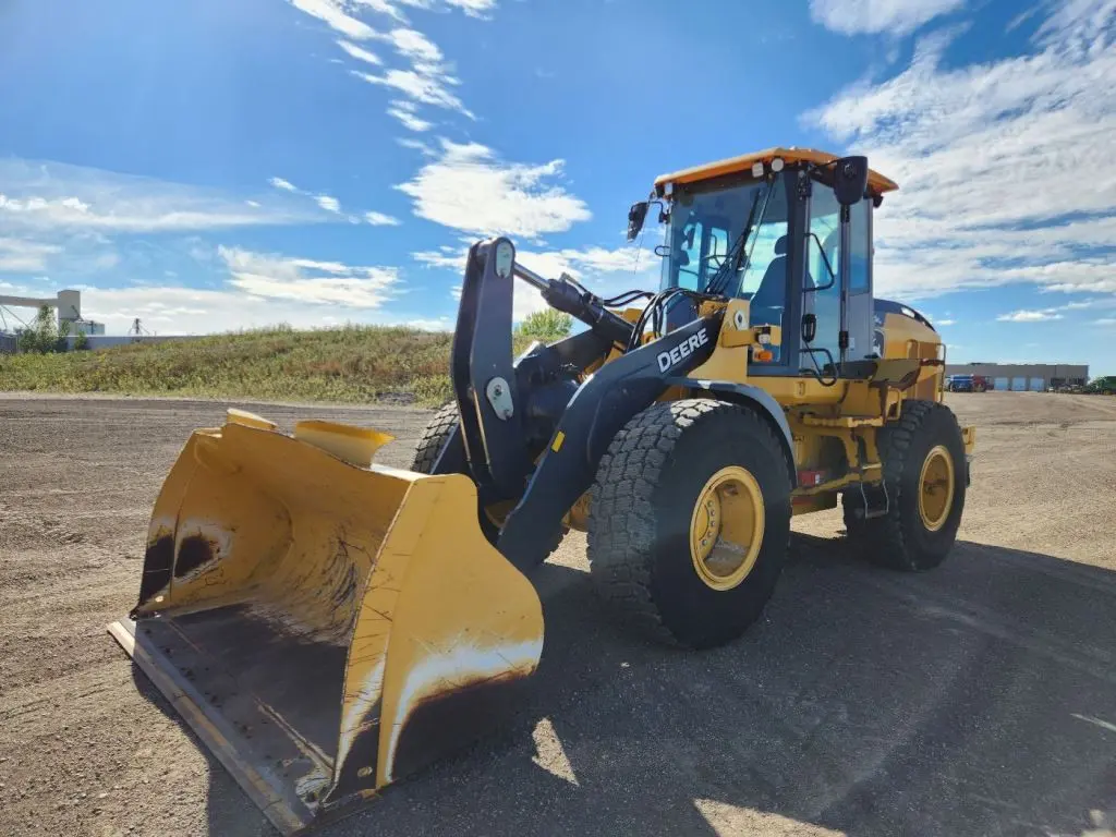 2019 John Deere 544L