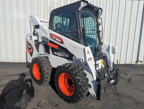 2025 Bobcat S590