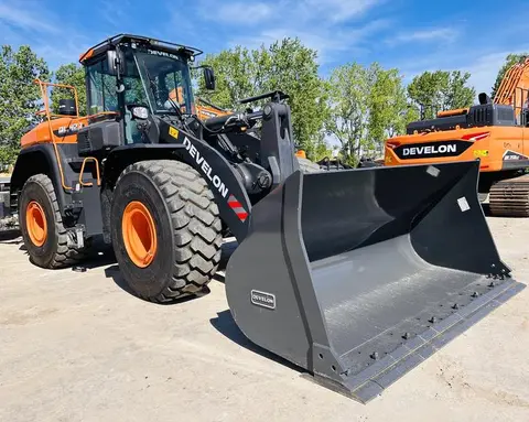 2024 Develon DL420-7