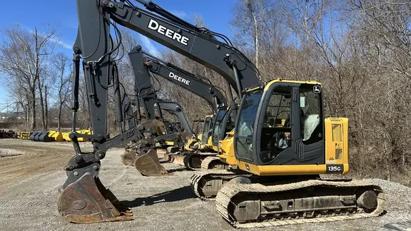 2015 John Deere 135G