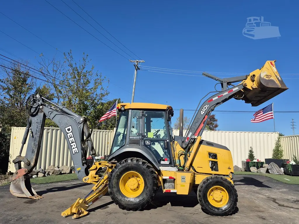 2016 John Deere 410L