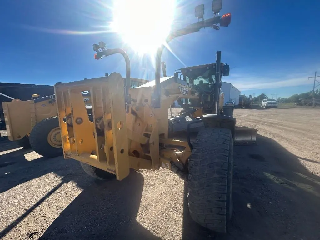 2017 John Deere 772G